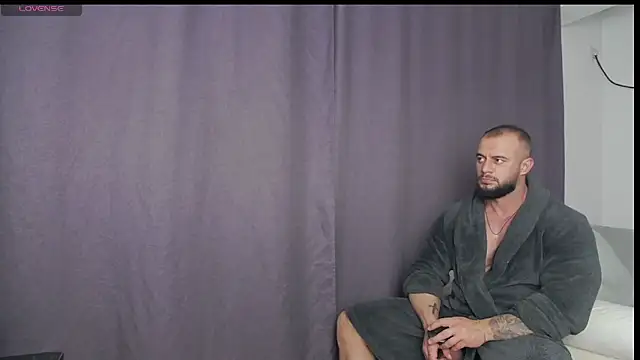 Snapshot of RickyMiami1 chatting on October 2025 09:35:02 PM RickyMiami1 online show from October 2025 09:35:02 PM