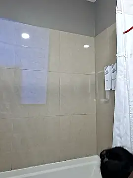 CinnaCakesss online show from January 2026 02:12:02 PM