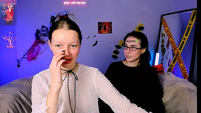 khloebeauty online show from October 2025 07:41:01 PM