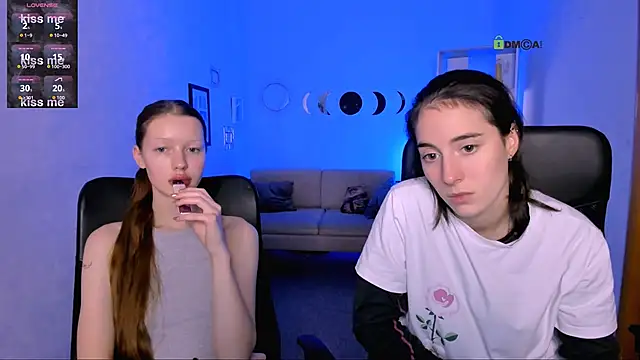 khloebeauty online show from November 2025 08:20:01 PM