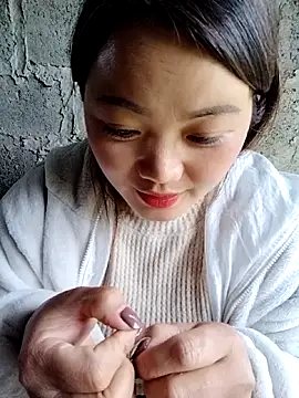 lusy-000 online show from October 2025 08:42:01 AM