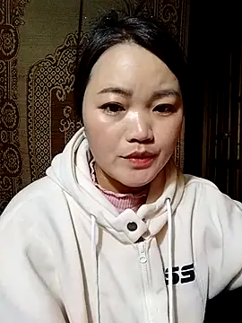 lusy-000 online show from November 2025 01:27:01 AM