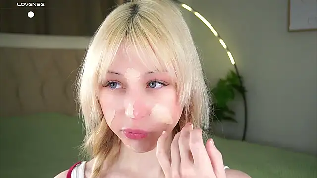 Snapshot of MarciDarugar chatting on January 2026 03:14:01 PM MarciDarugar online show from January 2026 03:14:01 PM