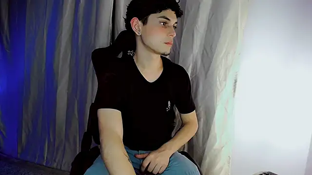 Snapshot of dilan_hott_ chatting on October 2025 11:57:02 PM dilan hott online show from October 2025 11:57:02 PM