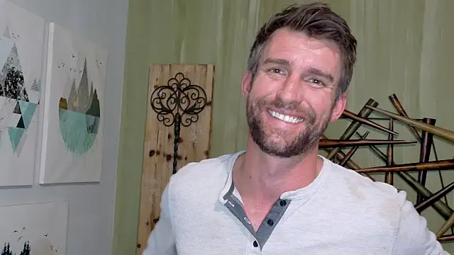 Snapshot of BryanCavallo chatting on November 2025 11:02:01 PM BryanCavallo online show from November 2025 11:02:01 PM