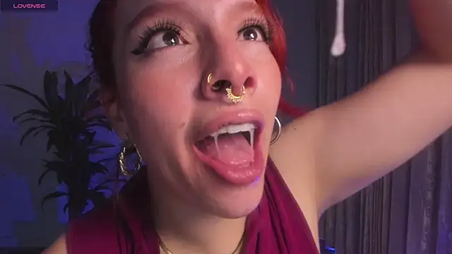 bri von dhara   online show from October 2025 12:17:01 PM