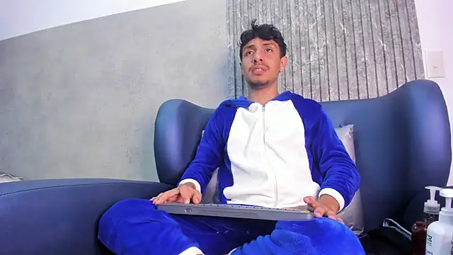 Snapshot of maximiliano_jam chatting on September 2025 03:32:02 AM maximiliano jam online show from September 2025 03:32:02 AM