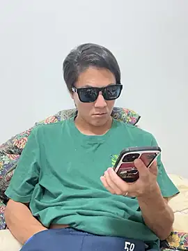 Snapshot of erokami36 chatting on September 2025 02:18:02 PM erokami36 online show from September 2025 02:18:02 PM