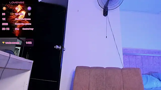 Cj davis  online show from October 2025 03:24:02 AM