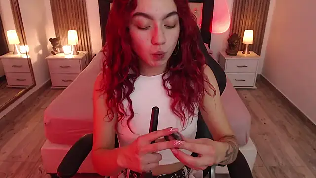 Snapshot of Red_kytty6 chatting on October 2025 09:01:01 PM Red kytty6 online show from October 2025 09:01:01 PM