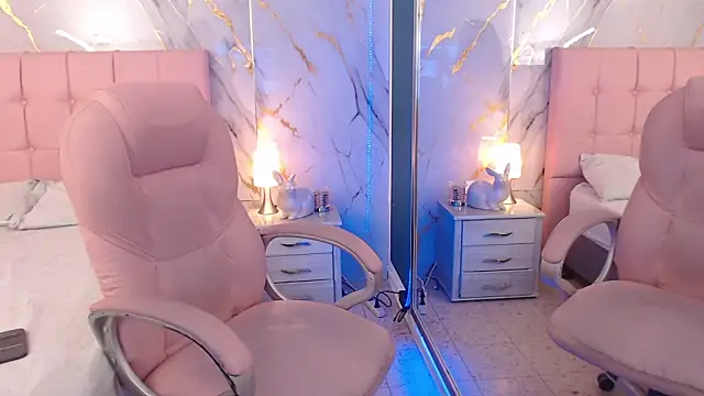 Snapshot of Red_kytty6 chatting on November 2025 07:46:01 PM Red kytty6 online show from November 2025 07:46:01 PM