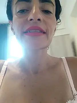 Snapshot of Gecenin_Kralicesi chatting on September 2025 05:29:01 AM Gecenin Kralicesi online show from September 2025 05:29:01 AM