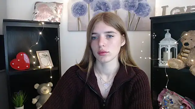 JuiceLips   online show from September 2025 10:31:02 AM