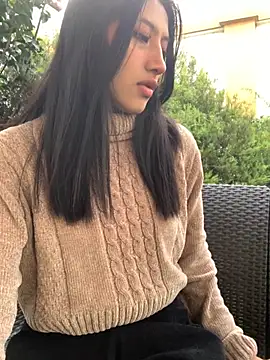 KloePink  online show from October 2025 11:00:01 AM