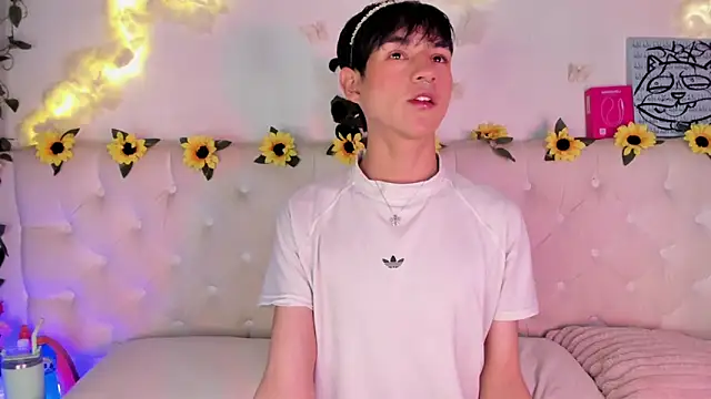 AleAurarashi online show from March 2026 03:47:01 AM