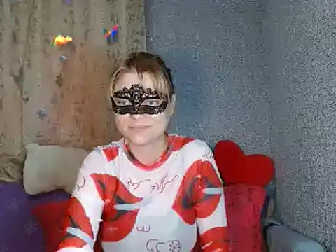 Miss Nona online show from October 2025 12:14:02 PM
