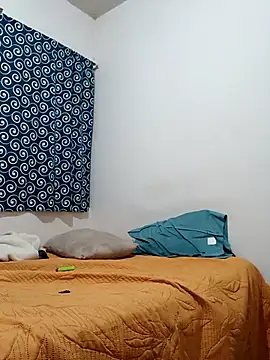 Jovenlechoso2044 online show from October 2025 09:54:02 AM