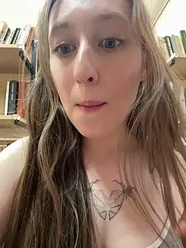 FroggyAnna online show from May 2026 04:23:01 PM