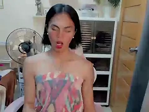 Snapshot of uralexa_xxx18 chatting on September 2025 01:21:01 PM uralexa xxx18 online show from September 2025 01:21:01 PM