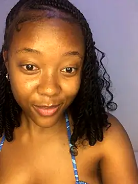 Snapshot of Sprinkle_Q chatting on September 2025 12:34:01 AM Sprinkle Q online show from September 2025 12:34:01 AM