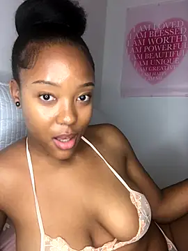 Snapshot of Sprinkle_Q chatting on October 2025 10:45:02 PM Sprinkle Q online show from October 2025 10:45:02 PM