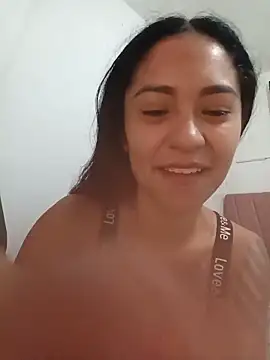 Snapshot of Liahdiaz_ chatting on May 2026 02:57:01 PM Liahdiaz online show from May 2026 02:57:01 PM