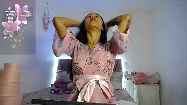 Snapshot of Liahdiaz_ chatting on May 2026 01:41:02 PM Liahdiaz online show from May 2026 01:41:02 PM