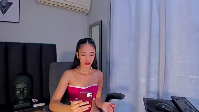 miIa bratz online show from September 2025 07:50:01 PM