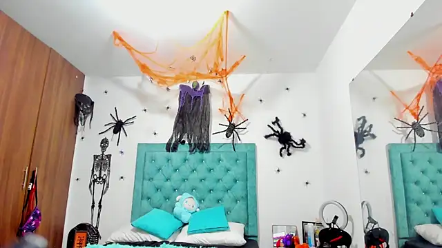 Rihanna hotx online show from October 2025 04:56:02 AM