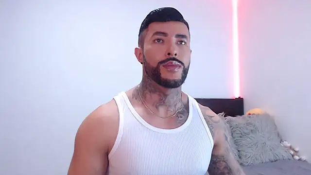 andrea de lucaa online show from November 2025 02:55:02 AM