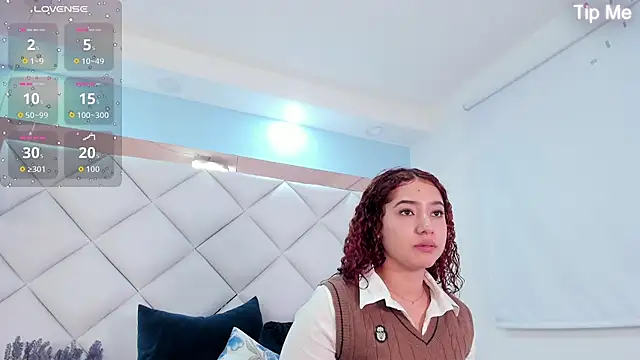 Snapshot of megannherrera chatting on April 2026 01:53:02 PM megannherrera online show from April 2026 01:53:02 PM