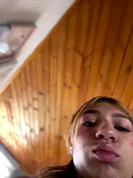 Isabella18 pink online show from January 2026 06:00:01 PM