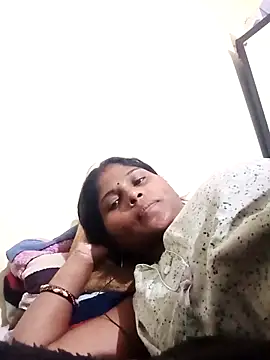 Snapshot of Sneha16 chatting on October 2025 05:56:02 PM Sneha16 online show from October 2025 05:56:02 PM