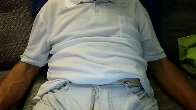 velikifant7 online show from November 2025 05:23:01 PM