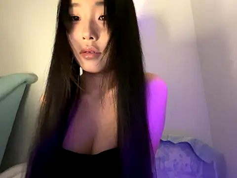 77momomo online show from September 2025 05:15:02 PM