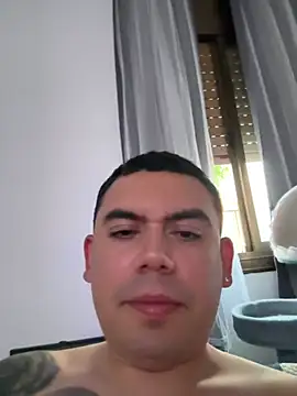 Snapshot of davidxxx099 chatting on May 2026 06:36:02 PM davidxxx099 online show from May 2026 06:36:02 PM