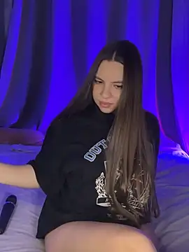 Chloe loo online show from October 2025 09:13:02 PM