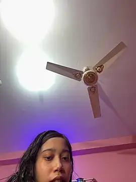Snapshot of maya-Couple19 chatting on May 2026 04:45:02 PM maya-Couple19 online show from May 2026 04:45:02 PM