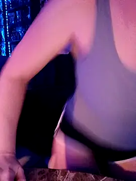 Jeannie 69 andahalf online show from November 2025 06:57:02 PM