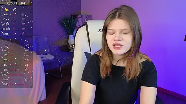 Lunamytrend online show from December 2025 09:46:02 AM