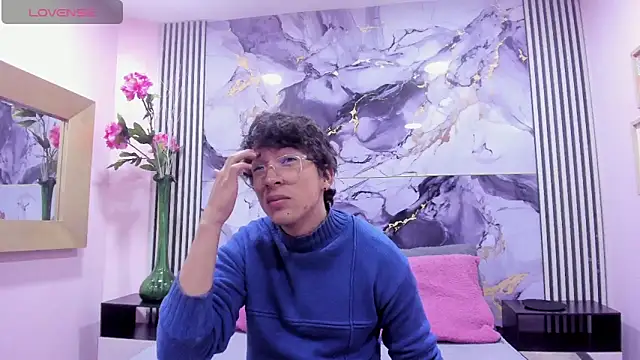 Snapshot of Desire_Ecstasy chatting on October 2025 01:12:01 PM Desire Ecstasy online show from October 2025 01:12:01 PM