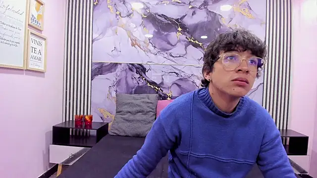 Snapshot of Desire_Ecstasy chatting on November 2025 01:11:02 PM Desire Ecstasy online show from November 2025 01:11:02 PM