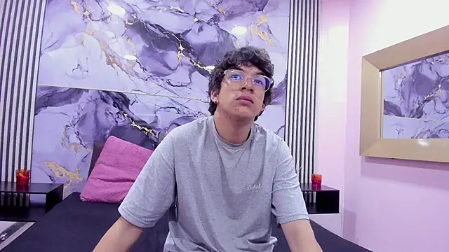 Snapshot of Desire_Ecstasy chatting on November 2025 01:10:01 PM Desire Ecstasy online show from November 2025 01:10:01 PM