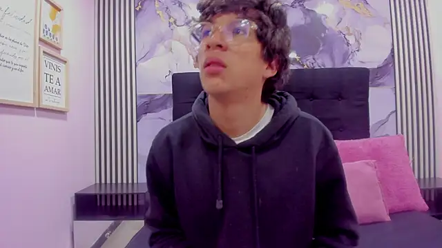 Snapshot of Desire_Ecstasy chatting on November 2025 12:38:02 PM Desire Ecstasy online show from November 2025 12:38:02 PM