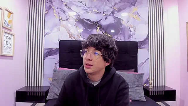 Snapshot of Desire_Ecstasy chatting on November 2025 01:02:02 PM Desire Ecstasy online show from November 2025 01:02:02 PM