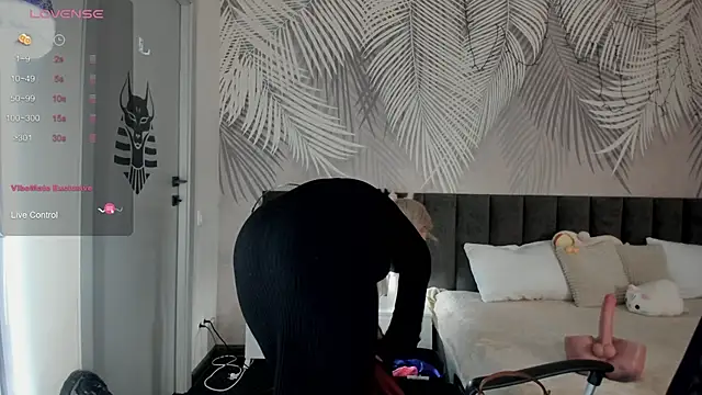 Kira Key online show from March 2026 02:07:02 AM