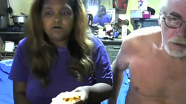 crazyloverstasmike online show from October 2025 06:59:01 PM