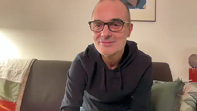 Milkywaymen online show from November 2025 09:17:01 PM