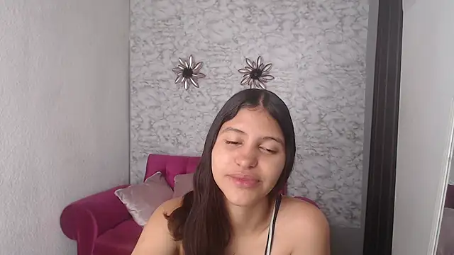 Evagirl69 online show from October 2025 06:17:01 PM