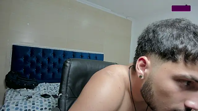 Snapshot of sebastian_jhonson chatting on October 2025 03:58:01 AM sebastian jhonson online show from October 2025 03:58:01 AM